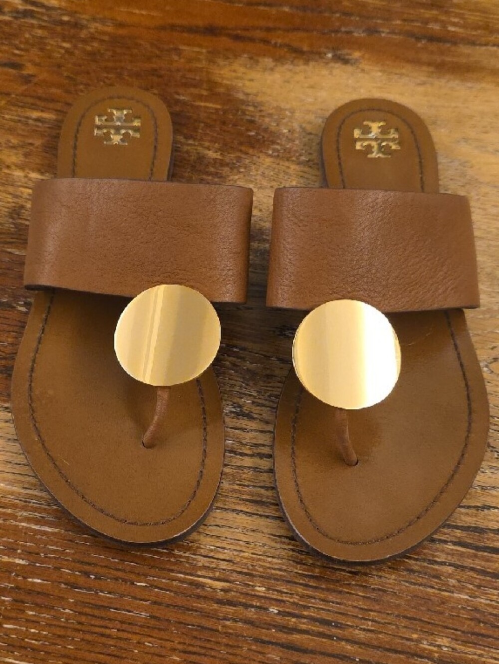 TORY BURCH PATOS DISK TAN ALL LEATHER FLAT THONGS FLIP FLOP SANDALS SIZE 9 BROWN - Picture 3 of 16
